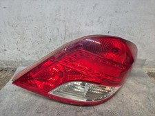 Feu arriere principal droit