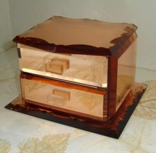 Boite à bijoux en verre rose