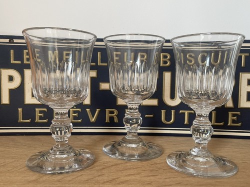 Anciens verres vin blanc - 3,