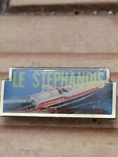 Pin's Pins Pin Enamel@  Magasin Camion Outillage   Hors-bord "LE STEPHANOIS" 
