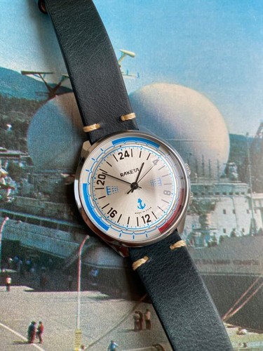 Montre raketa 24 - –, heures