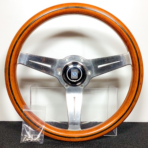 Volant bois classique nardi - en,