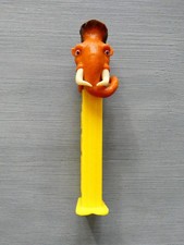 distributeur PEZ Manny l'âge
