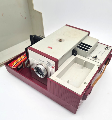 Ancien projecteur diapo - de,