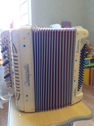 Accordéon basses - 80,