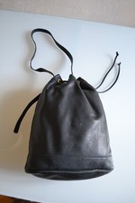 Longchamp sac seau en cuir bleu marine