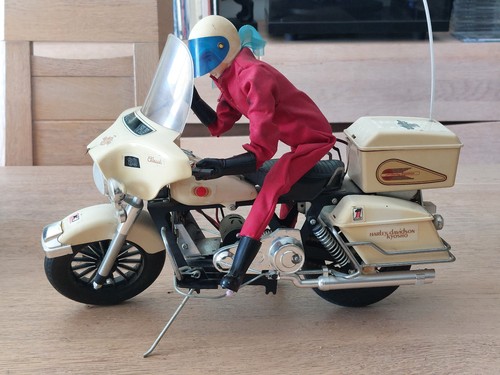 Kyosho 4944 graupner - 1/6,