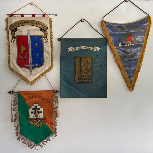 Lot fanions militaires - 4,