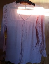 lot de 2 blouses femme coton ajoures /dentelle