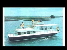 Chris-Craft Aquahome