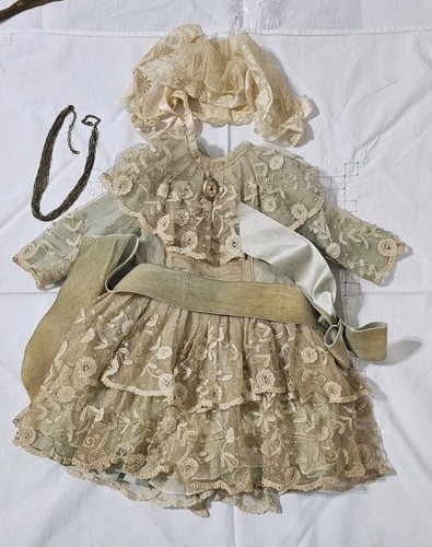 Ancienne robe dentelle et - en,