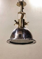 Lampe ancienne élégante à