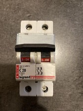 Disjoncteur LEGRAND DX³ 20A