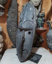 MAGNIFIQUE MASQUE D'ANCETRE DIT "BRAG" DU NORTHERN SEPIK (Sassoya) - 1970/1980