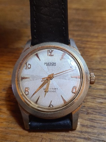 Montre ancienne match - ancienne,