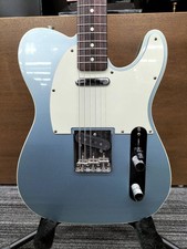 (Fender) Guitare électrique