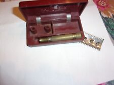 RASOIR LE COQ BOITE PLASTIQUE ROUGE