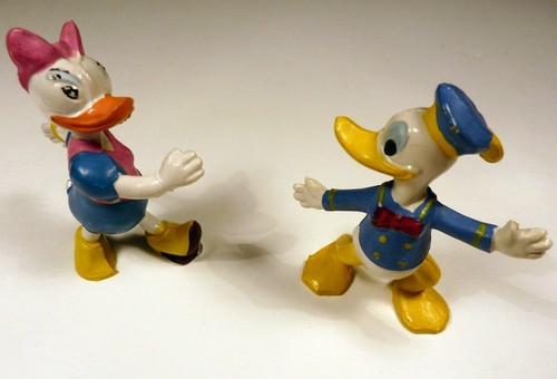 Donald daisy figurines - daisy,