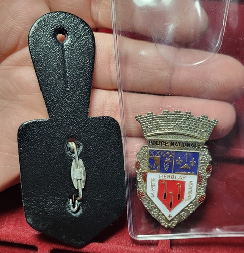 128 pucelle insigne - #128-1, ~