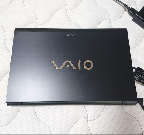 Sony vaio z vpcz12afj - is,