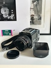 Hasselblad 500C/M + Zeiss Planar 80mm f/2.8 T* – Fully Serviced