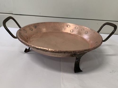 Ancien plat rond cuivre sur - rond,