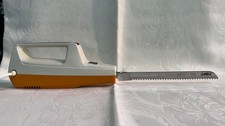 Couteau électrique Moulinex Type 246 orange et blanc /  vintage / fonctionnel