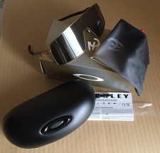 Lunette de Soleil Oakley TI