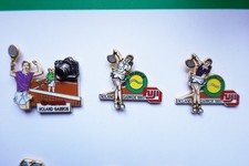 3 pin's LB créations Paris 1993 Roland Garros Canon tennis woman Fuji blanc bleu