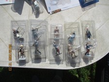 GUERRE LOT DE  11 SOLDAT PLOMB