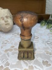 Ancien tampon dateur perpétuel en bronze signé G. Klein Rare et authentique