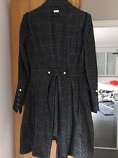 manteau HIGH Use Taille 36 Joli Manteau. 