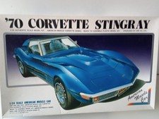 AMERICAN MUSCLE CAR  VINTAGE 1/24 MAQUETTE/KIT A MONTER '70 CORVETTE STINGRAY