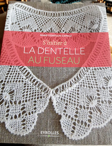 Livre dentelle fuseau - au,