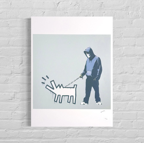 Banksy chien aboyant gris - banksy,
