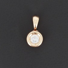 Pendentif solitaire en or