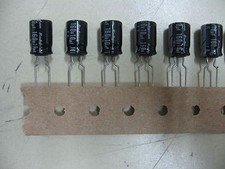 Condo Condensateur Radial 10µF 10uF 10MF 160V de chez Rubycon 85° (Lot de 10)