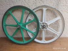 2 jantes en plastiques pour vélo anciennes GRIMECA  et FREE-STYLER-6R