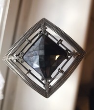 Très ancienne Épingle À