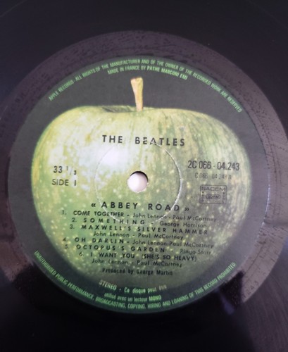 Vinyle vendu sur - , un