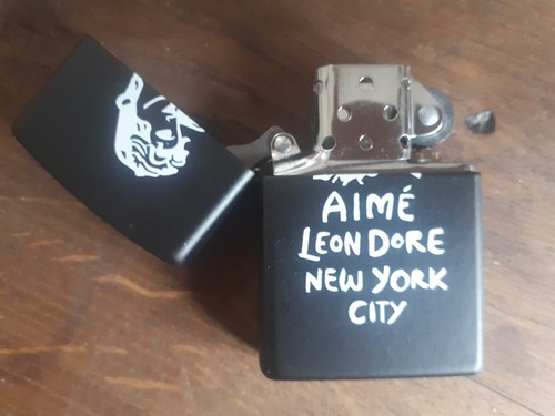 Zippo aimé leon dore - leon,