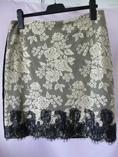 Jupe noire dentelle beige de