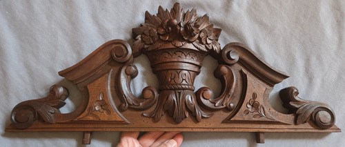 Fronton bois sculpté fin - fronton,