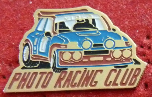 Beau pin voiture rallye - pin's,