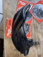 UN CARENAGE FLAN DROIT RESERVOIR YAMAHA MT07 MT-07 2018 2019 2020 b4c-24139-00