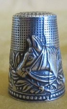 Ancien dé à coudre en argent