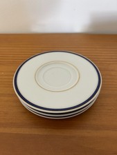 3 Soucoupes En Porcelaine De