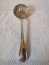 Cuillère à soupoudrer en