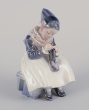 Figurine en porcelaine Royal