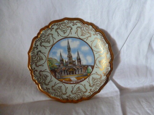 Assiette décorative lourdes - assiette,